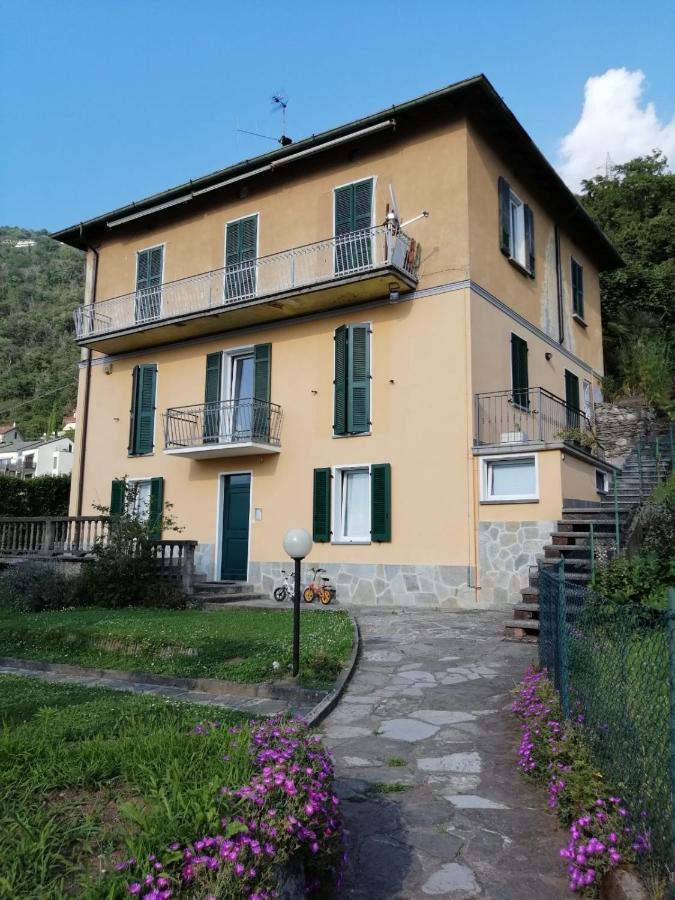 Casa Vittoria Lägenhet Dervio Exteriör bild