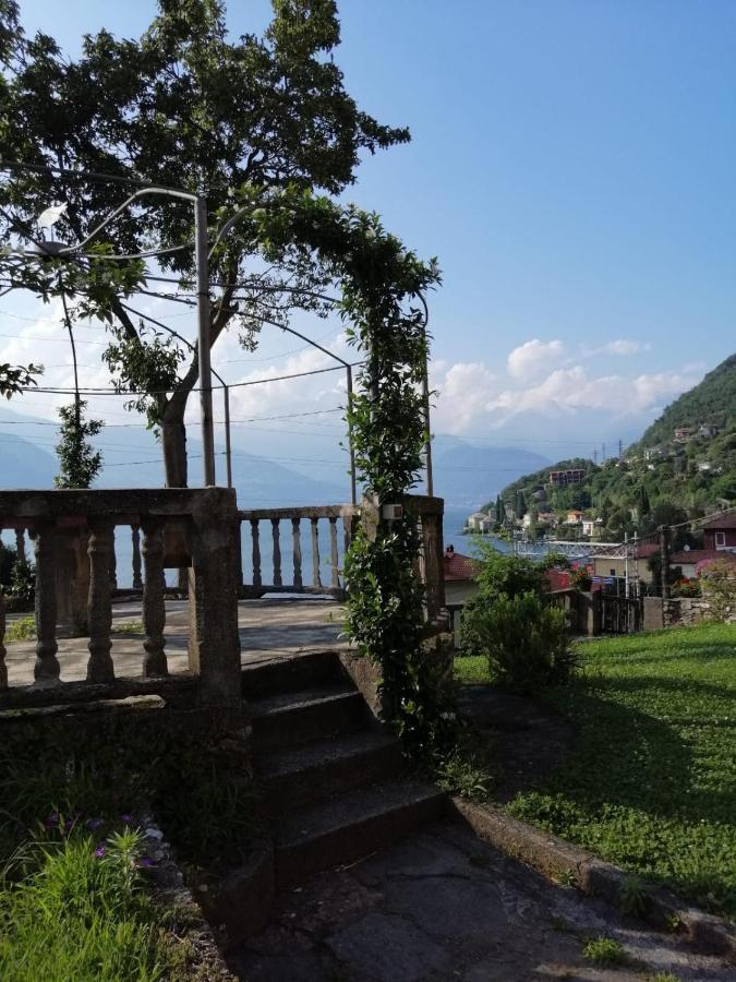 Casa Vittoria Lägenhet Dervio Exteriör bild