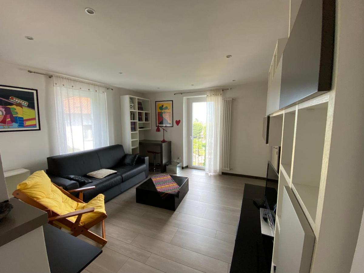Casa Vittoria Lägenhet Dervio Exteriör bild