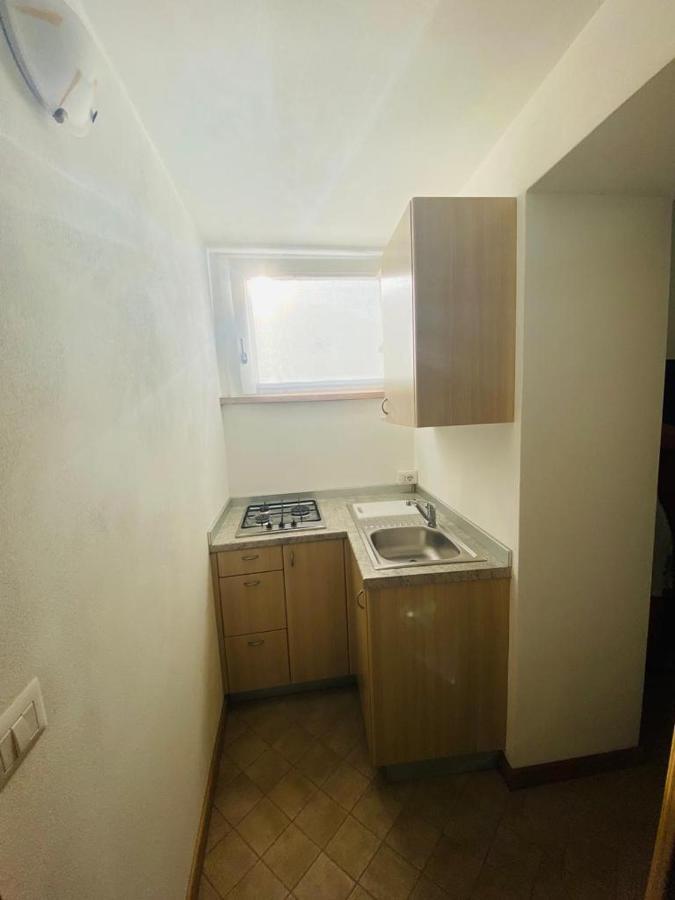 Casa Vittoria Lägenhet Dervio Exteriör bild